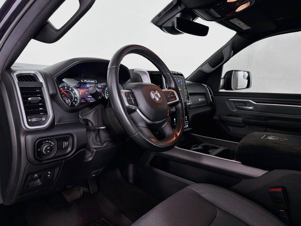 Used 2021 RAM 1500 Big Horn RWD image 14