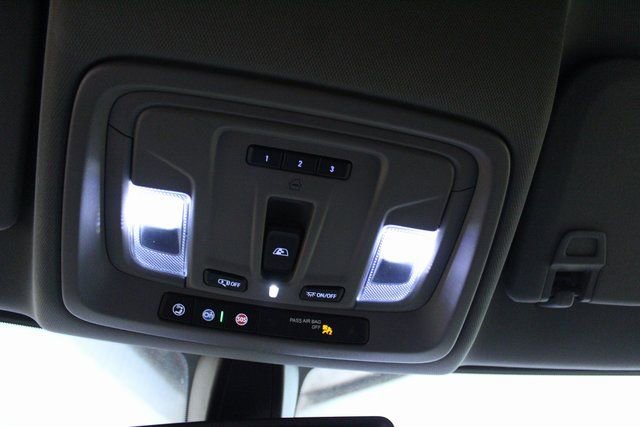 Used 2020 GMC Sierra 1500 Elevation image 18