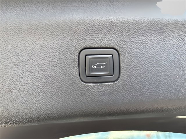 Used 2022 Buick Enclave Premium image 22
