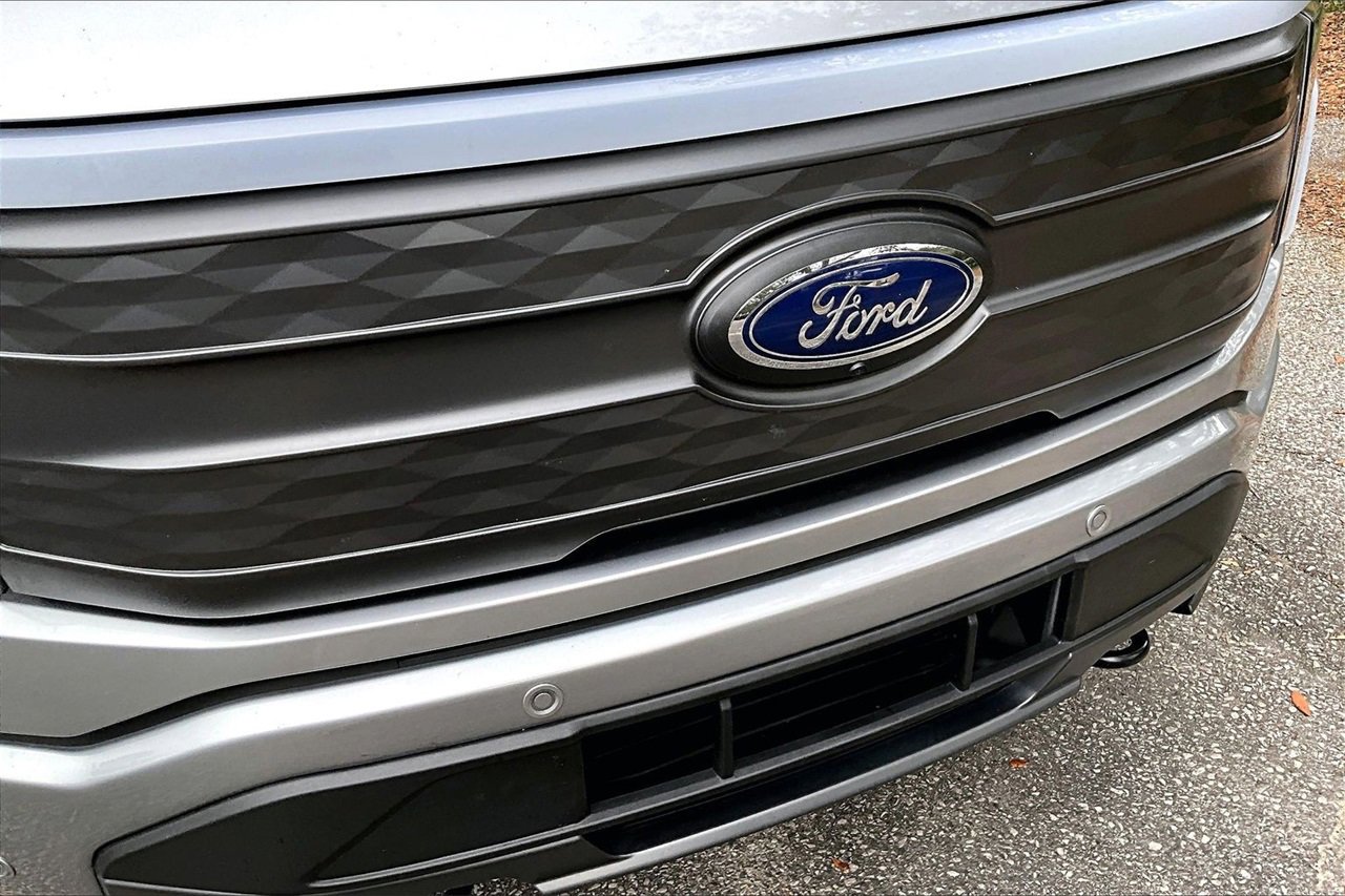 Used 2023 Ford F150 Lightning Lariat w/ Equipment Group 511A High image 30