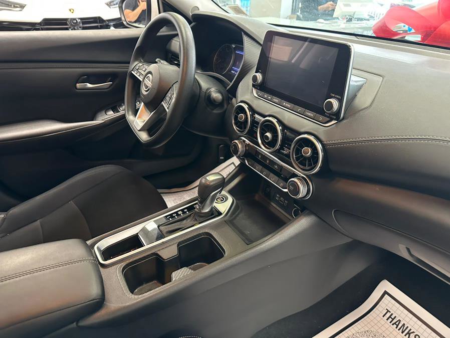Used 2024 Nissan Sentra SV FWD image 27