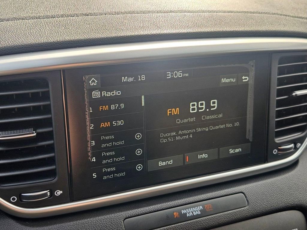 Used 2020 Kia Sportage LX image 17