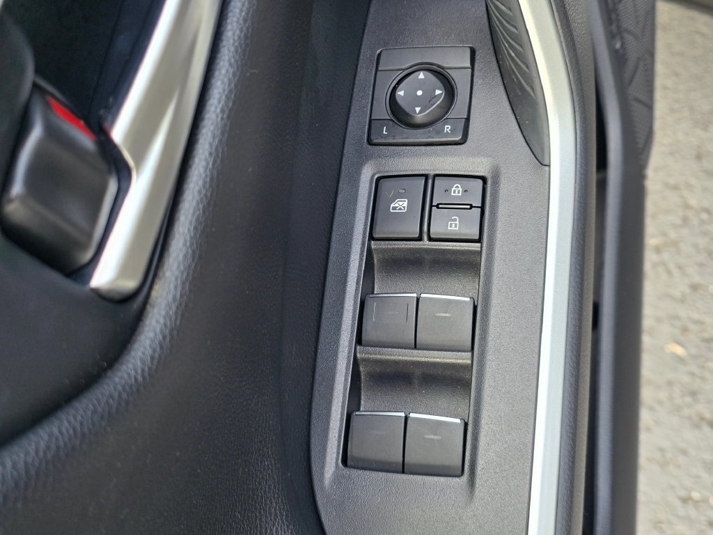 Used 2025 Toyota RAV4 Limited w/ Advanced Technology Package AWD/4WD image 15
