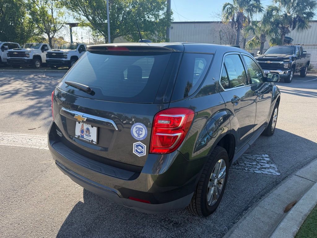 Used 2017 Chevrolet Equinox LS image 4