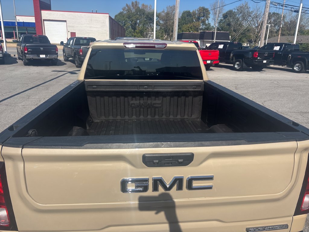 Used 2022 GMC Sierra 1500 Elevation w/ LPO, Elevation Black Package AWD/4WD image 28