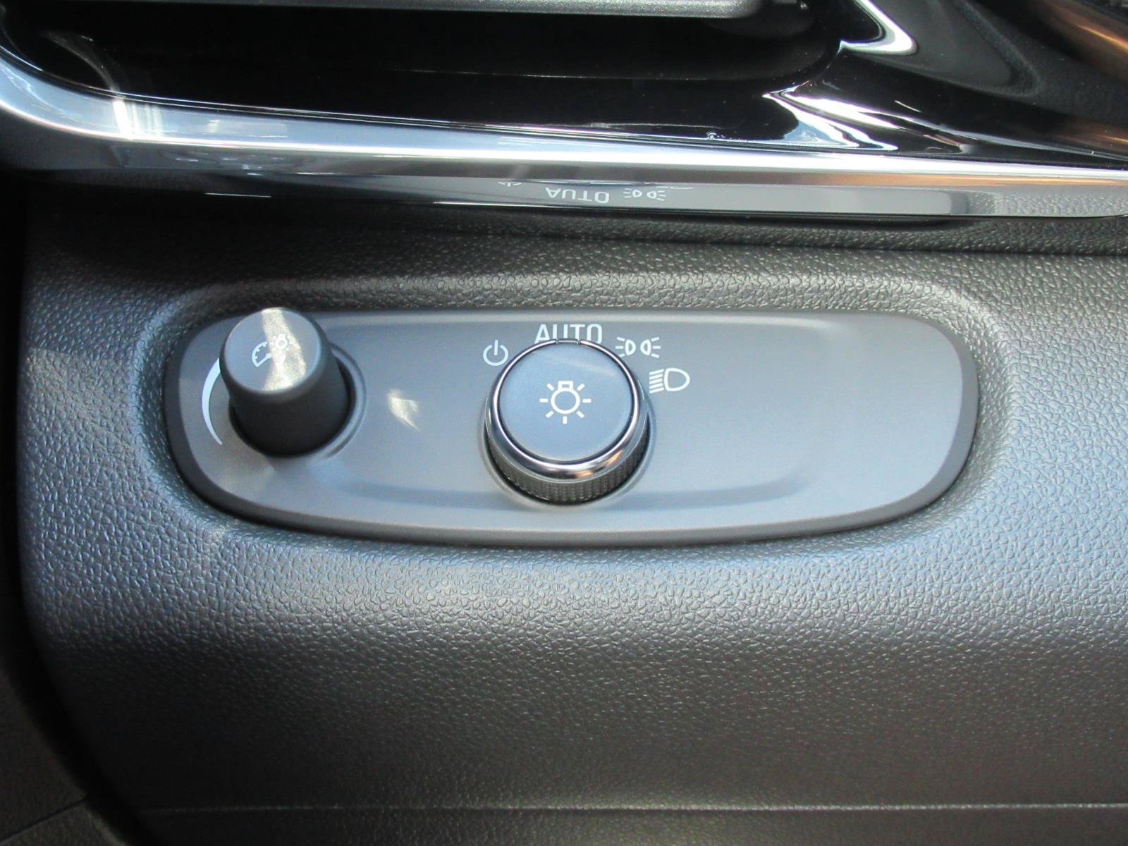 New 2026 Buick Envista Sport Touring w/ Convenience I Package FWD image 22