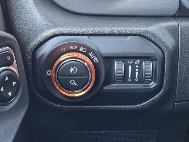 Certified 2022 Jeep Gladiator Mojave w/ Dual Top Group image 25