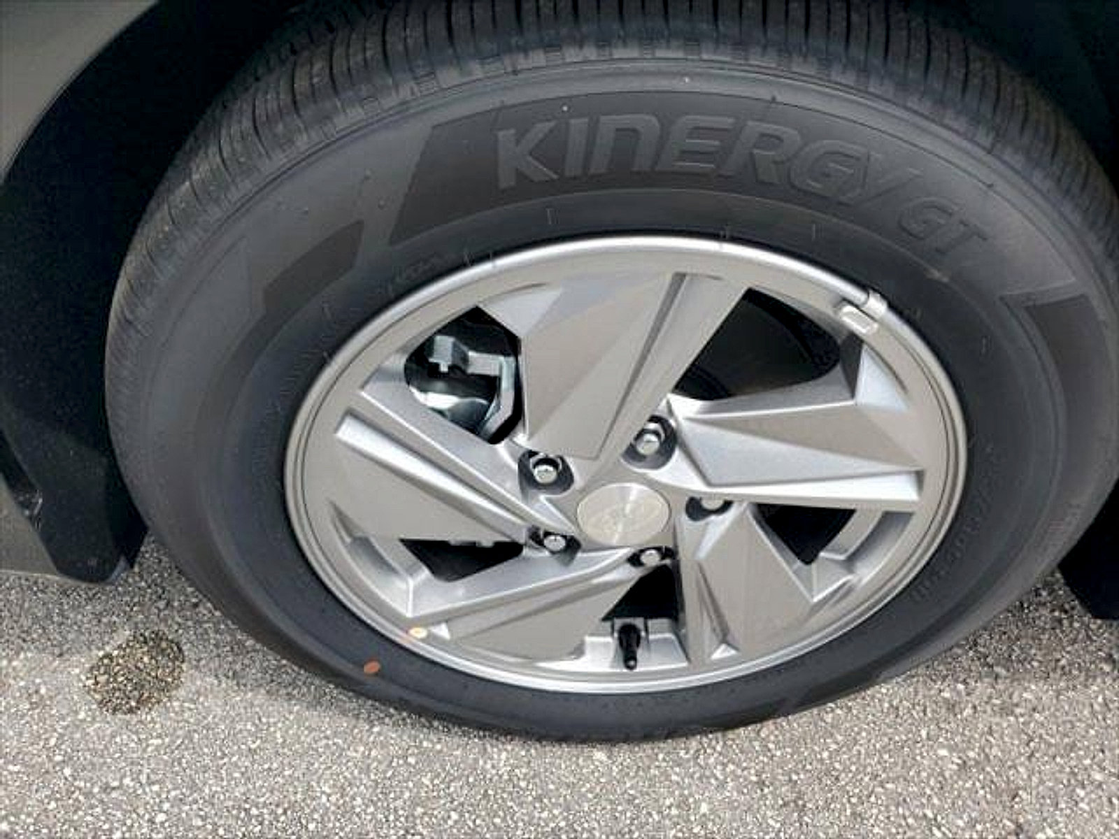 Used 2025 Hyundai Elantra SE FWD image 6