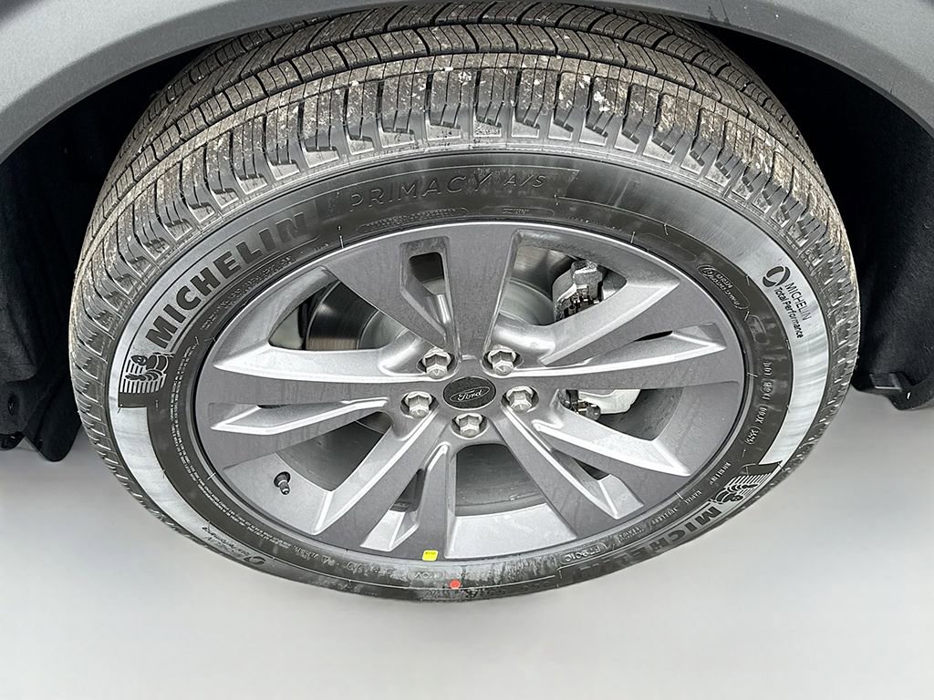New 2026 Ford Explorer Active w/ Active Comfort Package image 17
