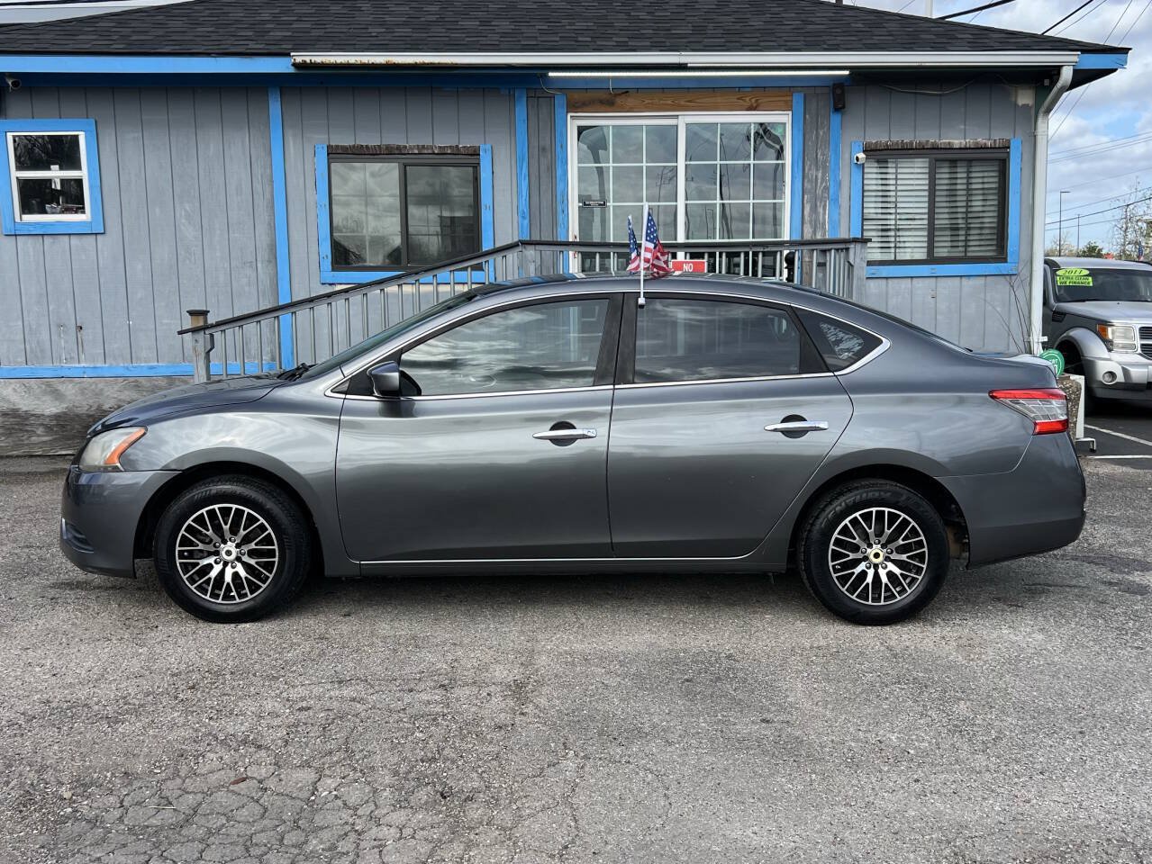 Used 2015 Nissan Sentra S FWD image 9