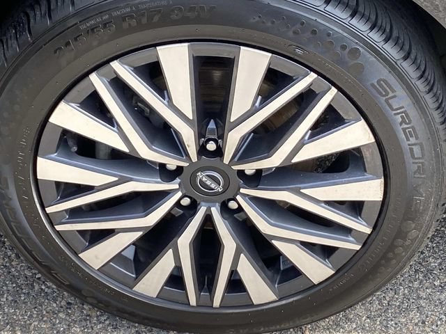 Used 2024 Nissan Altima 2.5 SV FWD image 26