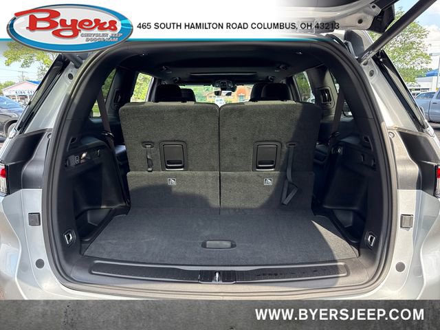 New 2025 Jeep Grand Cherokee L Laredo w/ Luxury Tech Group I image 31