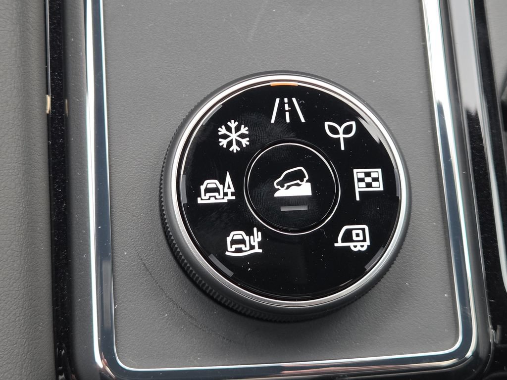 New 2026 Nissan Pathfinder Rock Creek AWD/4WD image 16
