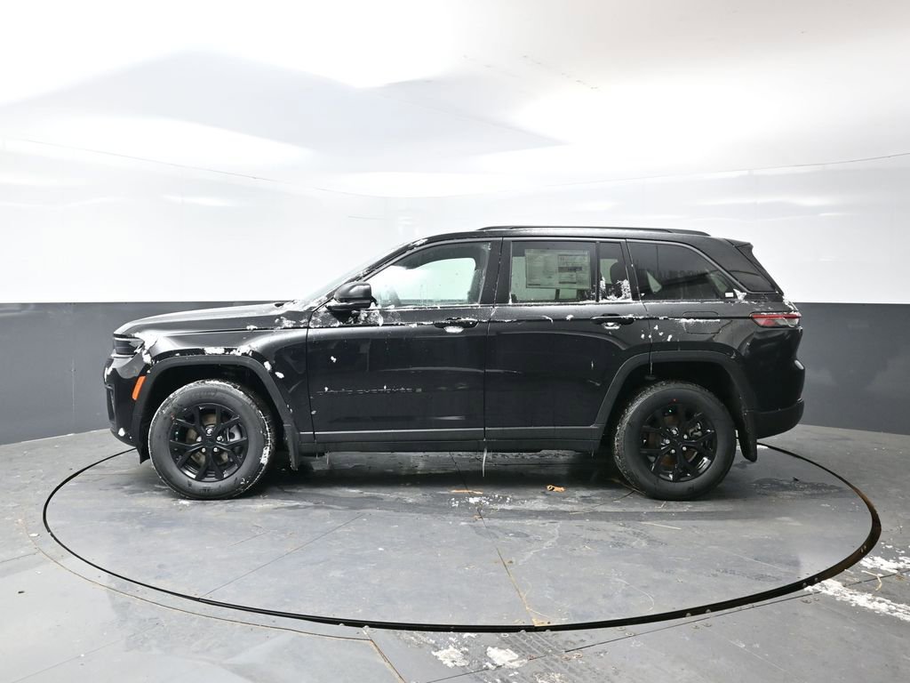 New 2026 Jeep Grand Cherokee Altitude image 6