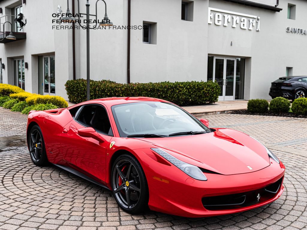 Used 2015 Ferrari 458 Italia Coupe RWD image 1