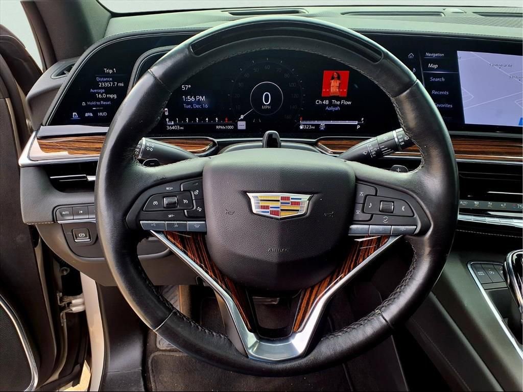 Used 2023 Cadillac Escalade Premium Luxury image 5