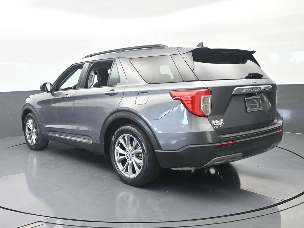 Used 2021 Ford Explorer XLT w/ Equipment Group 202A RWD image 4