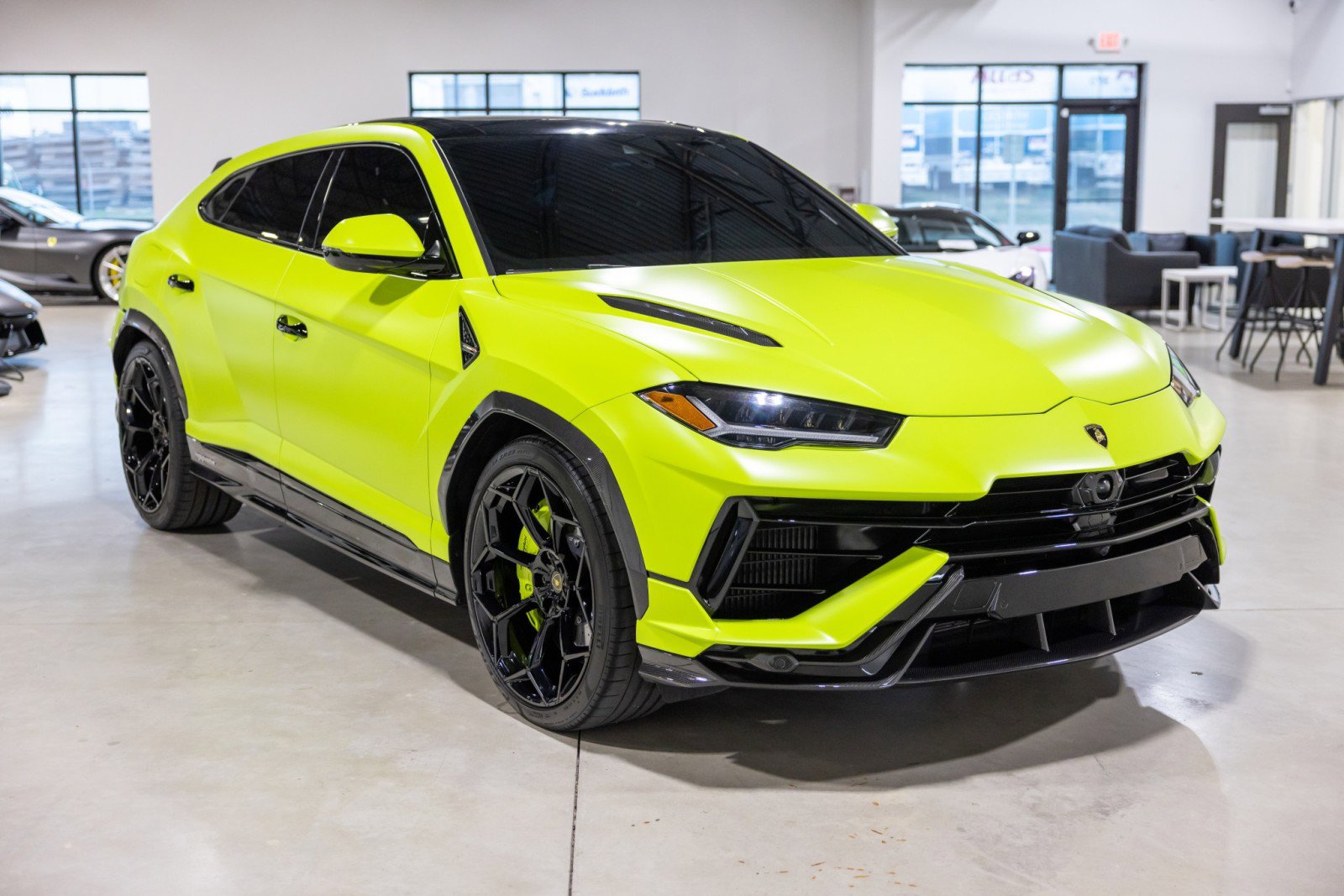 Used 2024 Lamborghini Urus Performante image 10