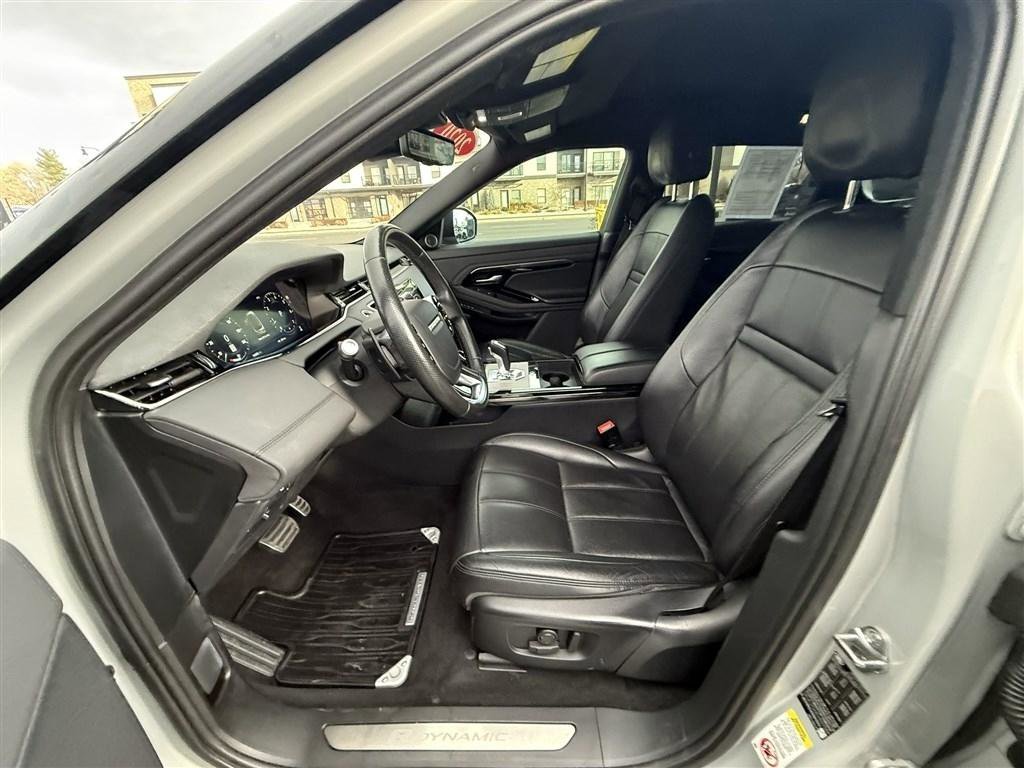 Used 2020 Land Rover Range Rover Evoque R-Dynamic SE image 19