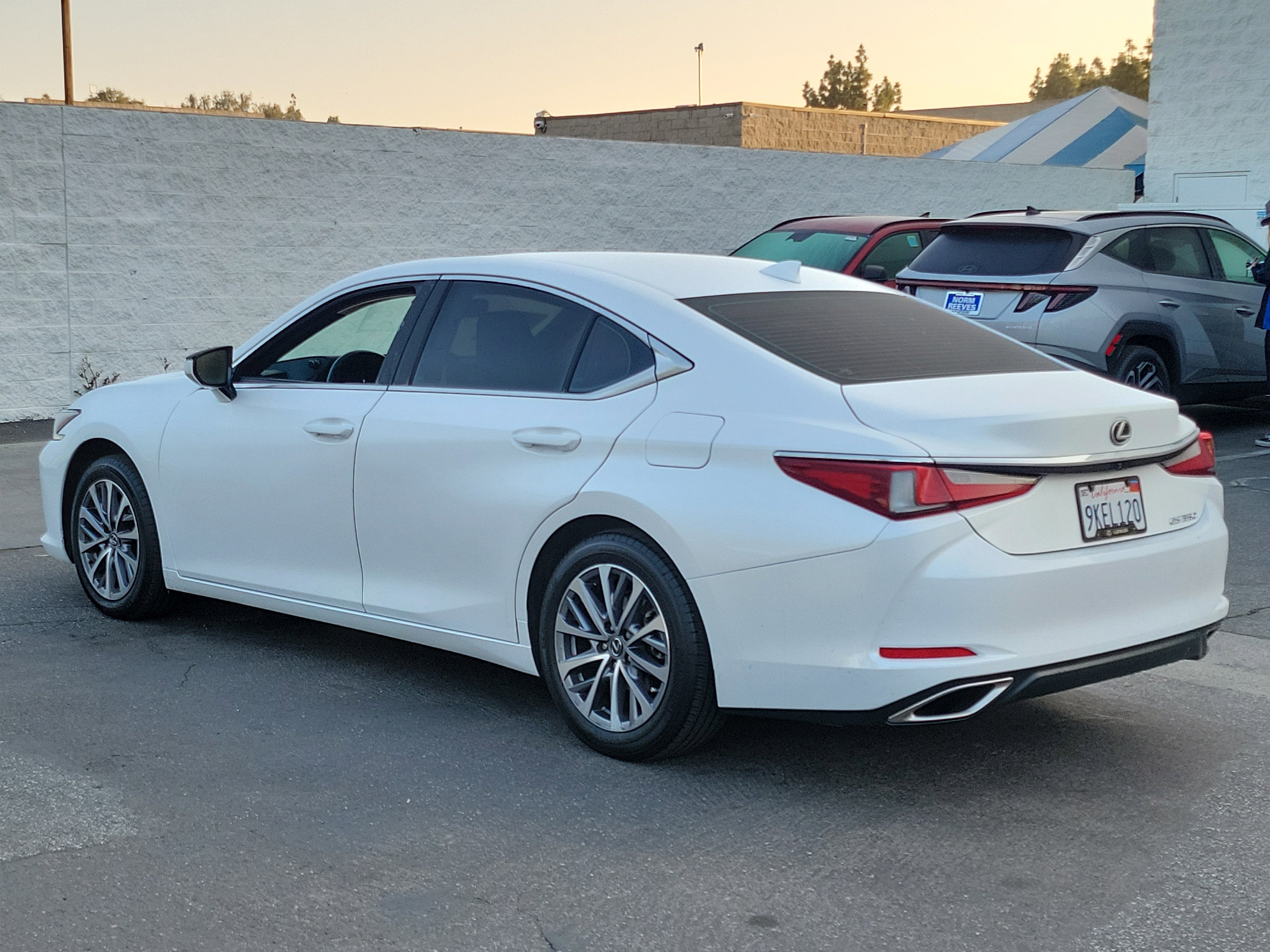 Used 2024 Lexus ES 350 w/ Accessory Package (Z1) image 29