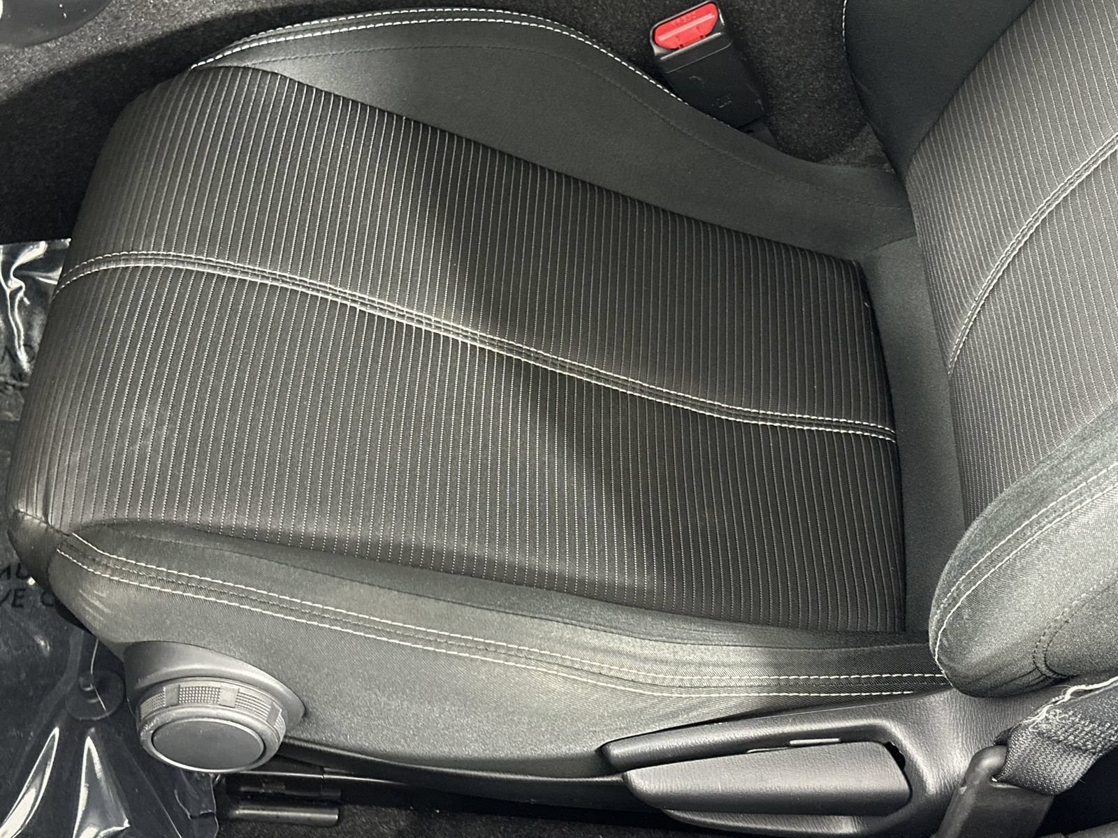 Used 2018 FIAT 124 Spider Classica w/ Technology & Siriusxm Group RWD image 12