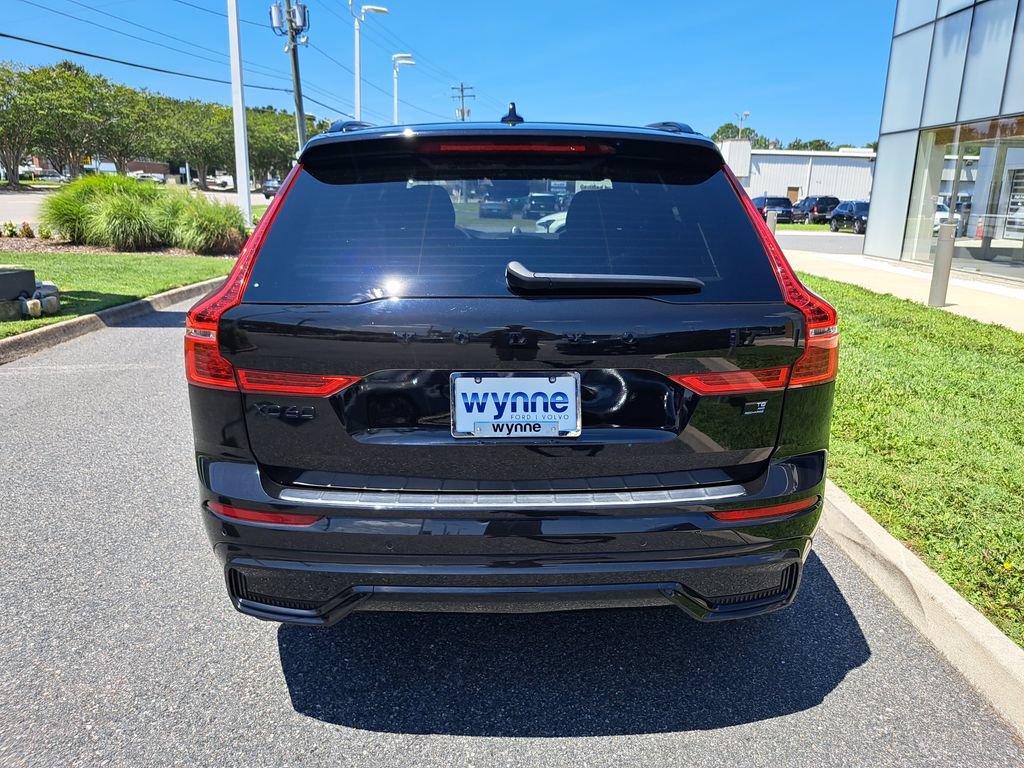 Used 2024 Volvo XC60 T8 Ultimate w/ Climate Package AWD/4WD image 6