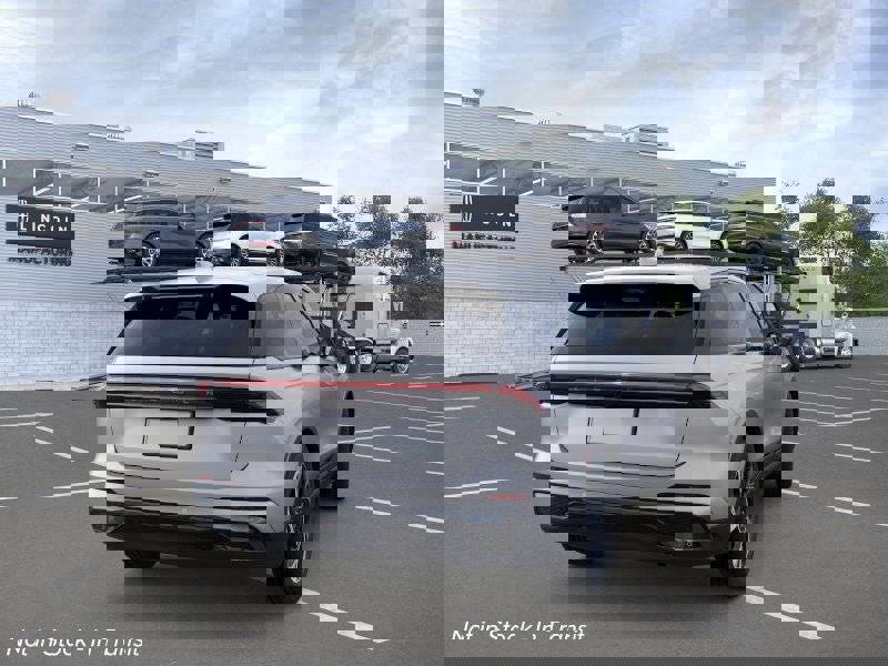 New 2026 Lincoln Nautilus Premier w/ Equipment Group 102A image 8