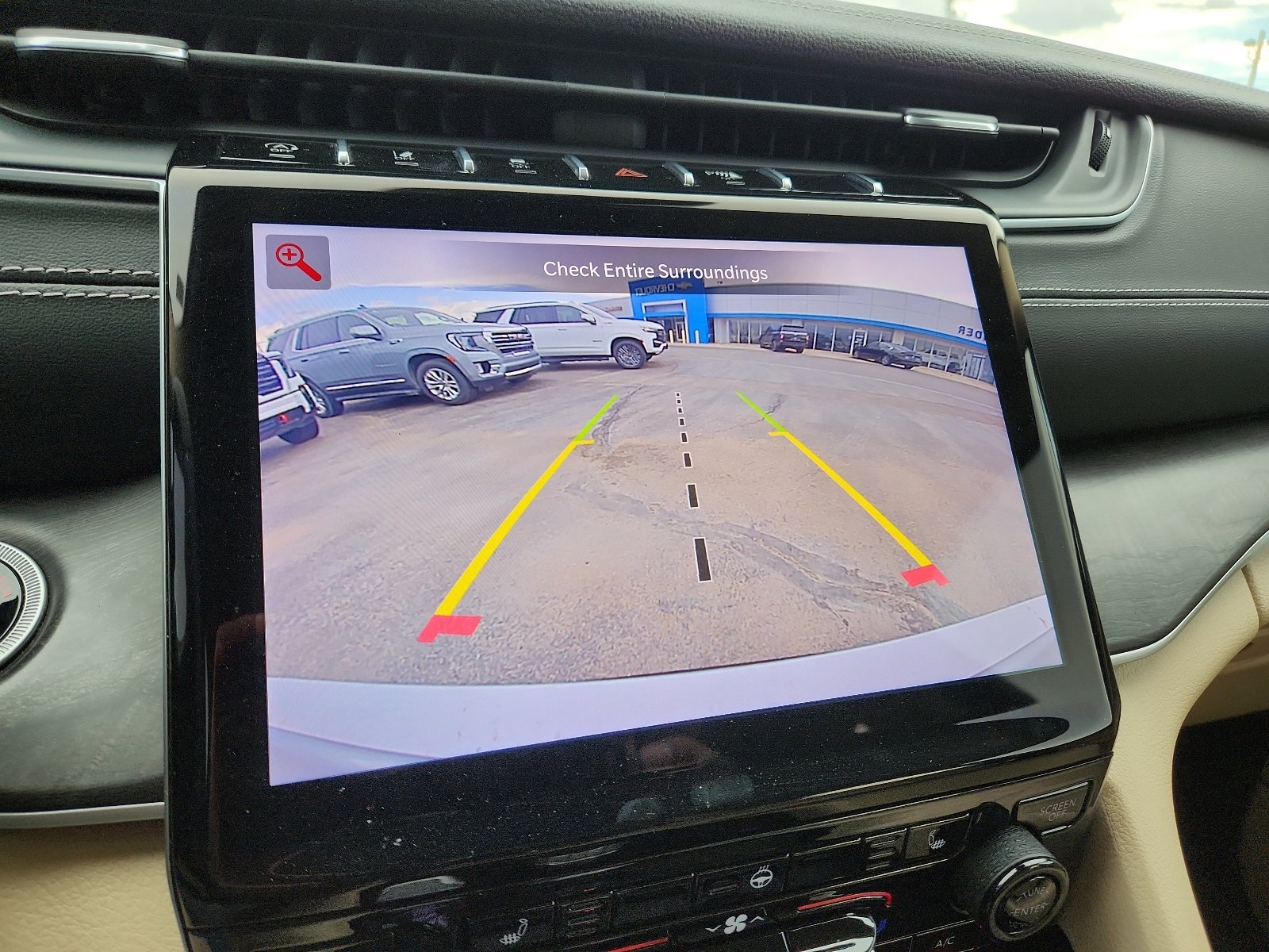 Used 2021 Jeep Grand Cherokee L Limited AWD/4WD image 14