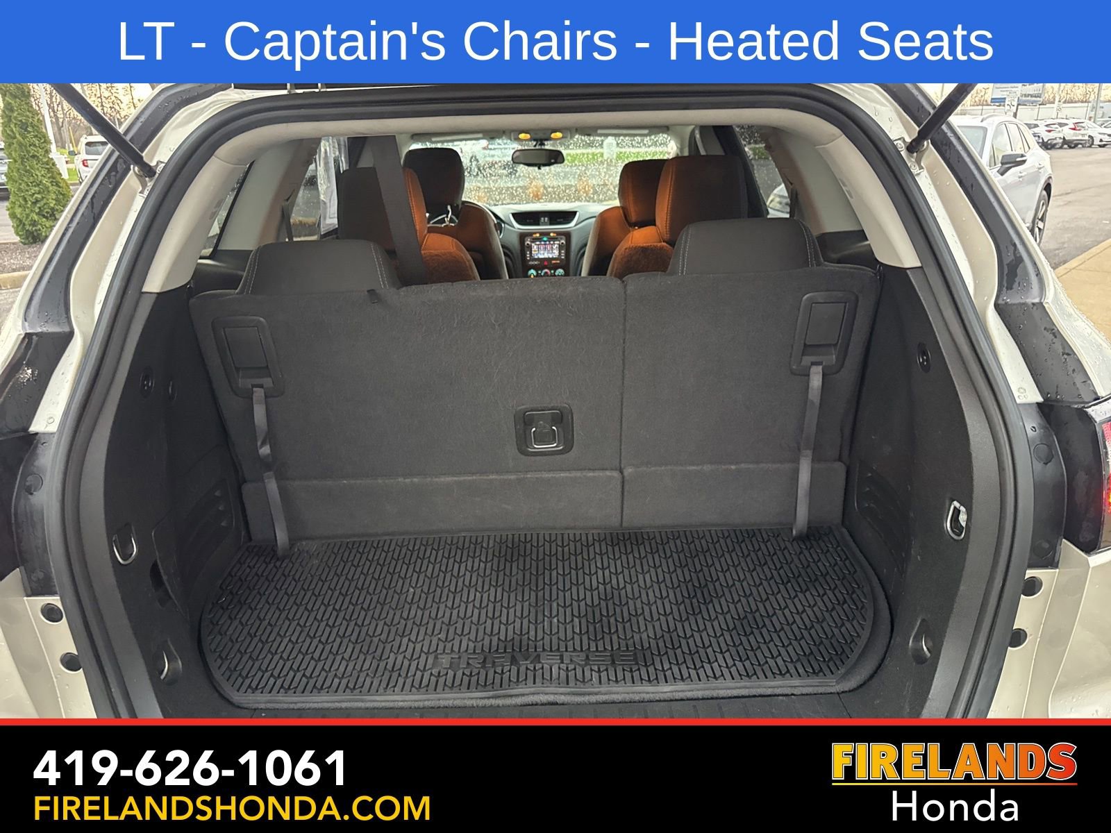 Used 2017 Chevrolet Traverse LT w/ Style and Technology Package image 29