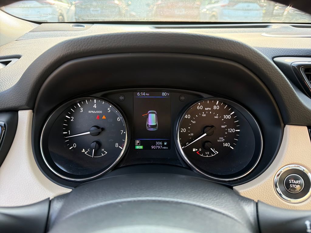 Used 2018 Nissan Rogue SL w/ Premium Package FWD image 29