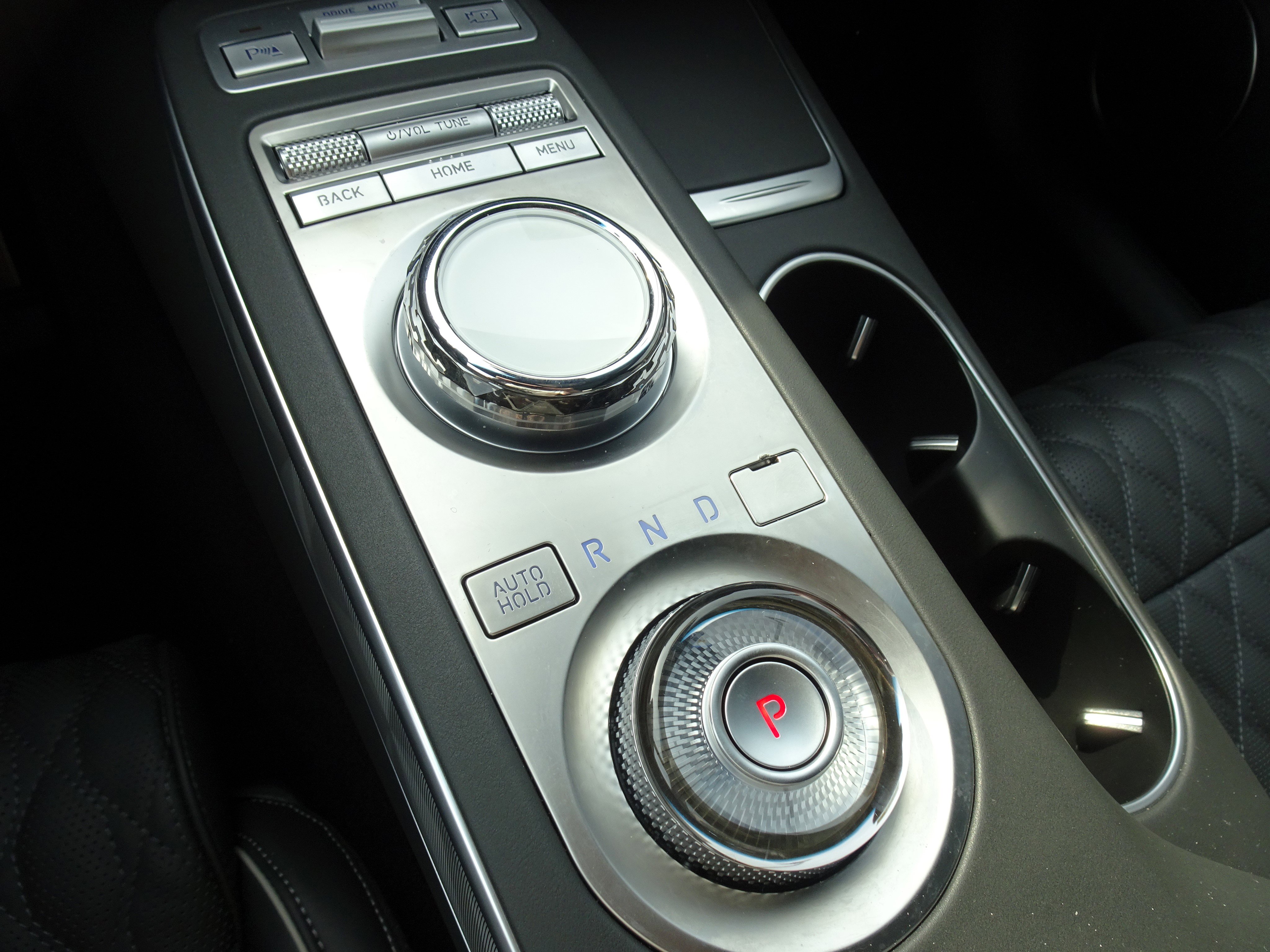 New 2025 Genesis GV70 3.5T Sport w/ Sport Advanced Package image 15