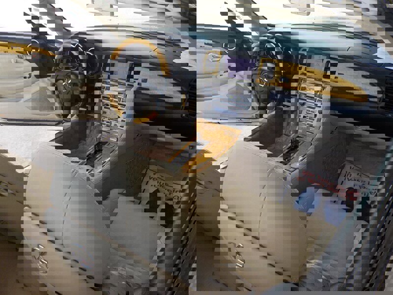 Used 2003 Lexus SC 430 Convertible image 35