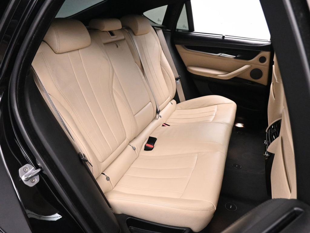 Used 2019 BMW X6 xDrive50i w/ Executive Package image 19