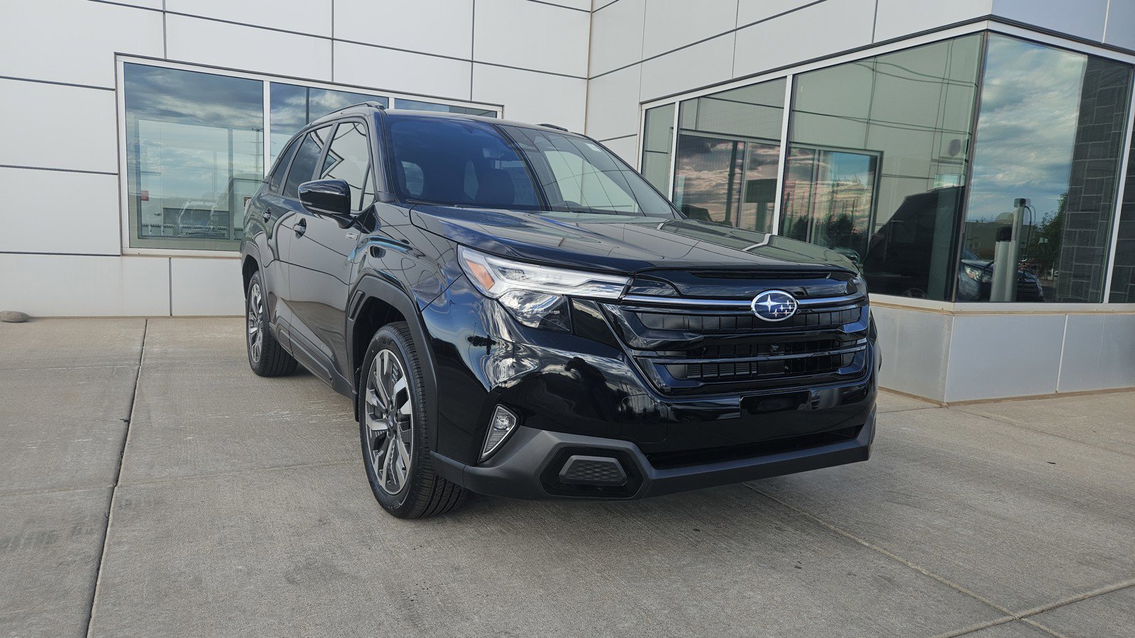 New 2025 Subaru Forester Touring image 4