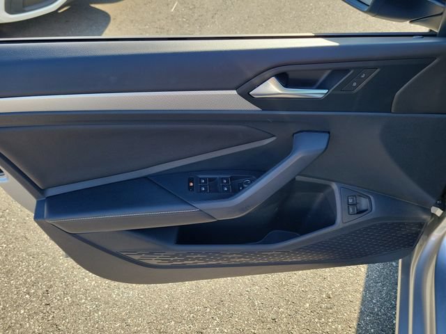 Certified 2023 Volkswagen Jetta Sport FWD image 12