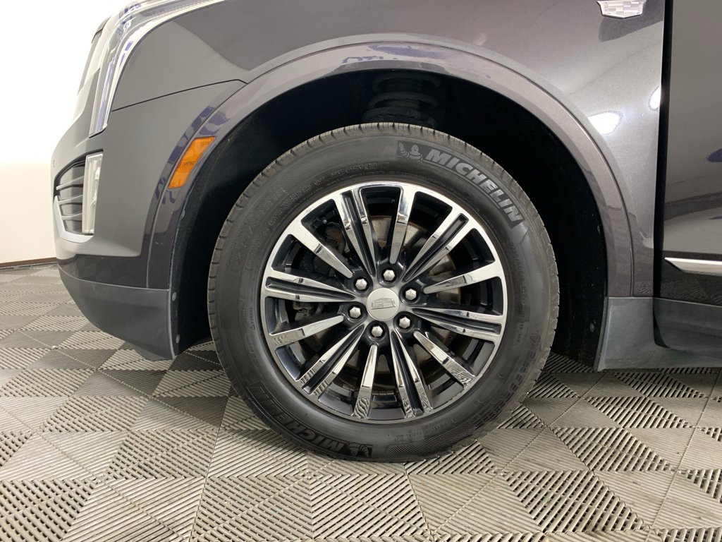 Used 2017 Cadillac XT5 Luxury w/ Driver Awareness Package image 11