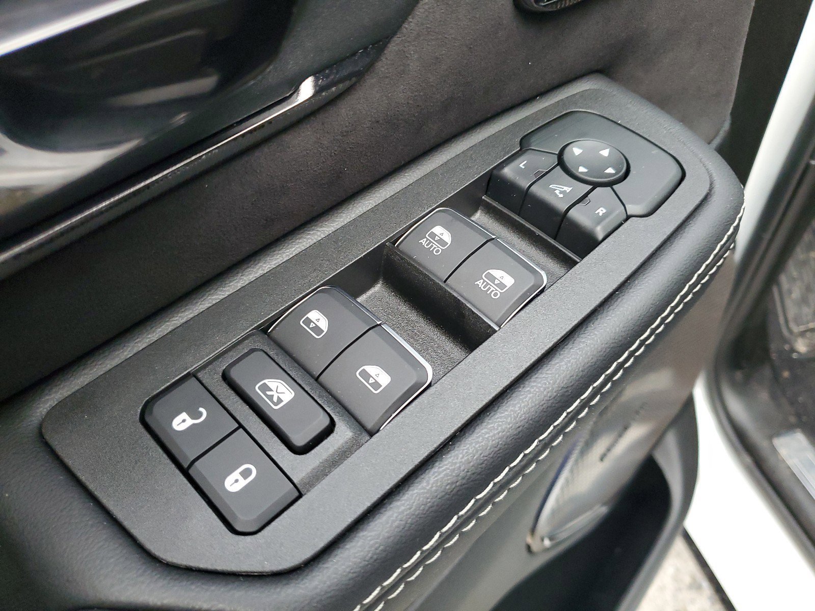New 2026 RAM 1500 RHO image 18