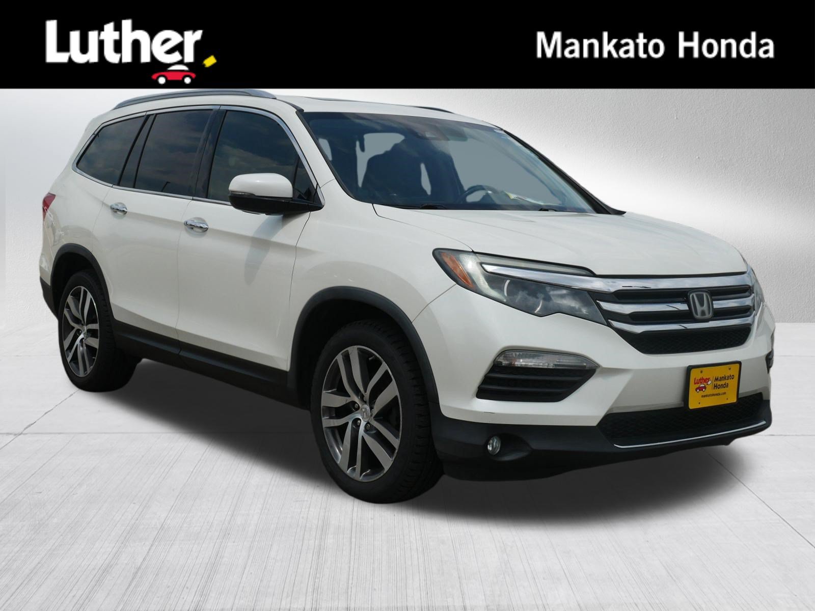 Used 2016 Honda Pilot Elite image 1