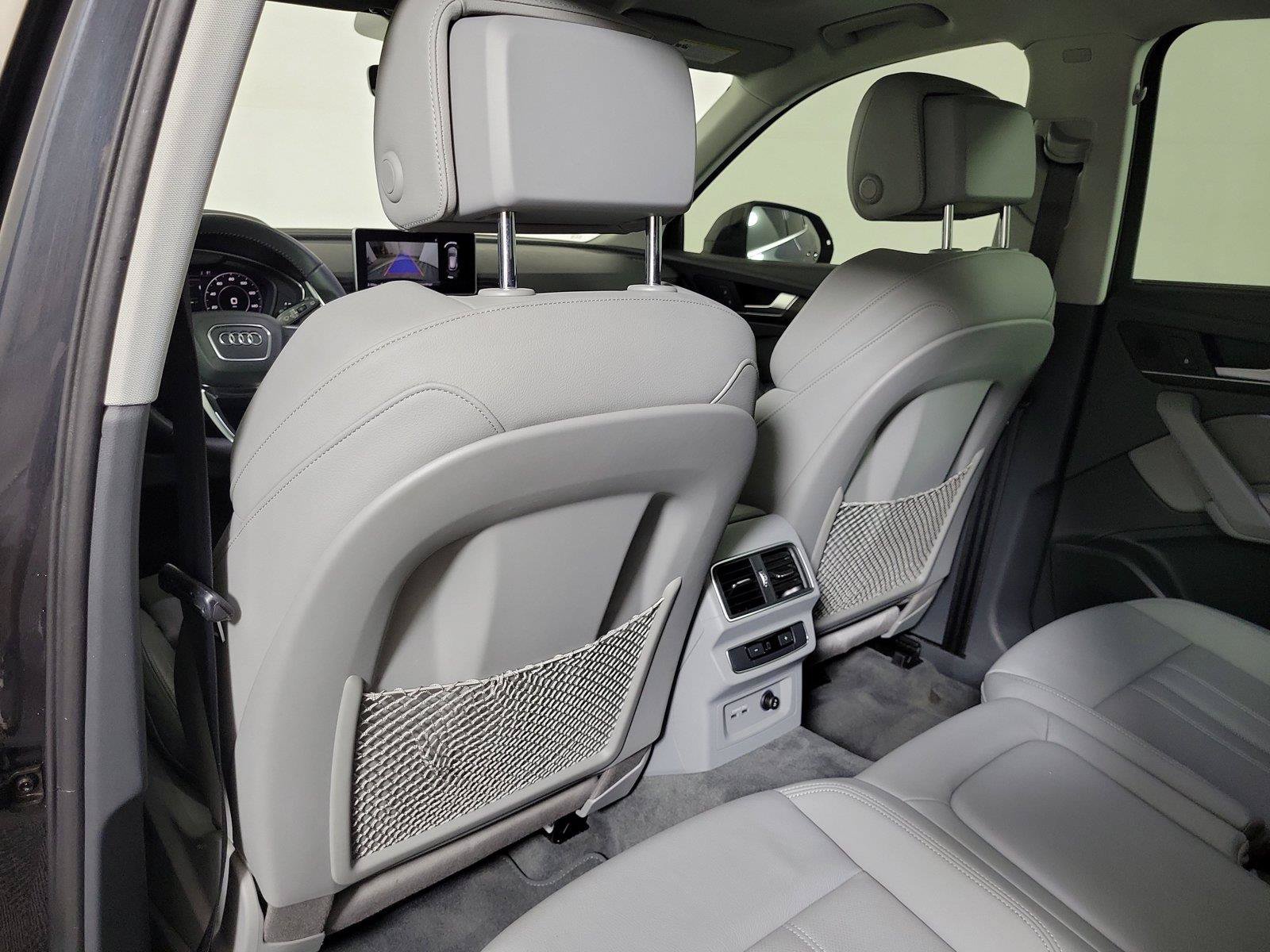 Used 2019 Audi Q5 2.0T Premium Plus w/ Premium Plus Package AWD/4WD image 14