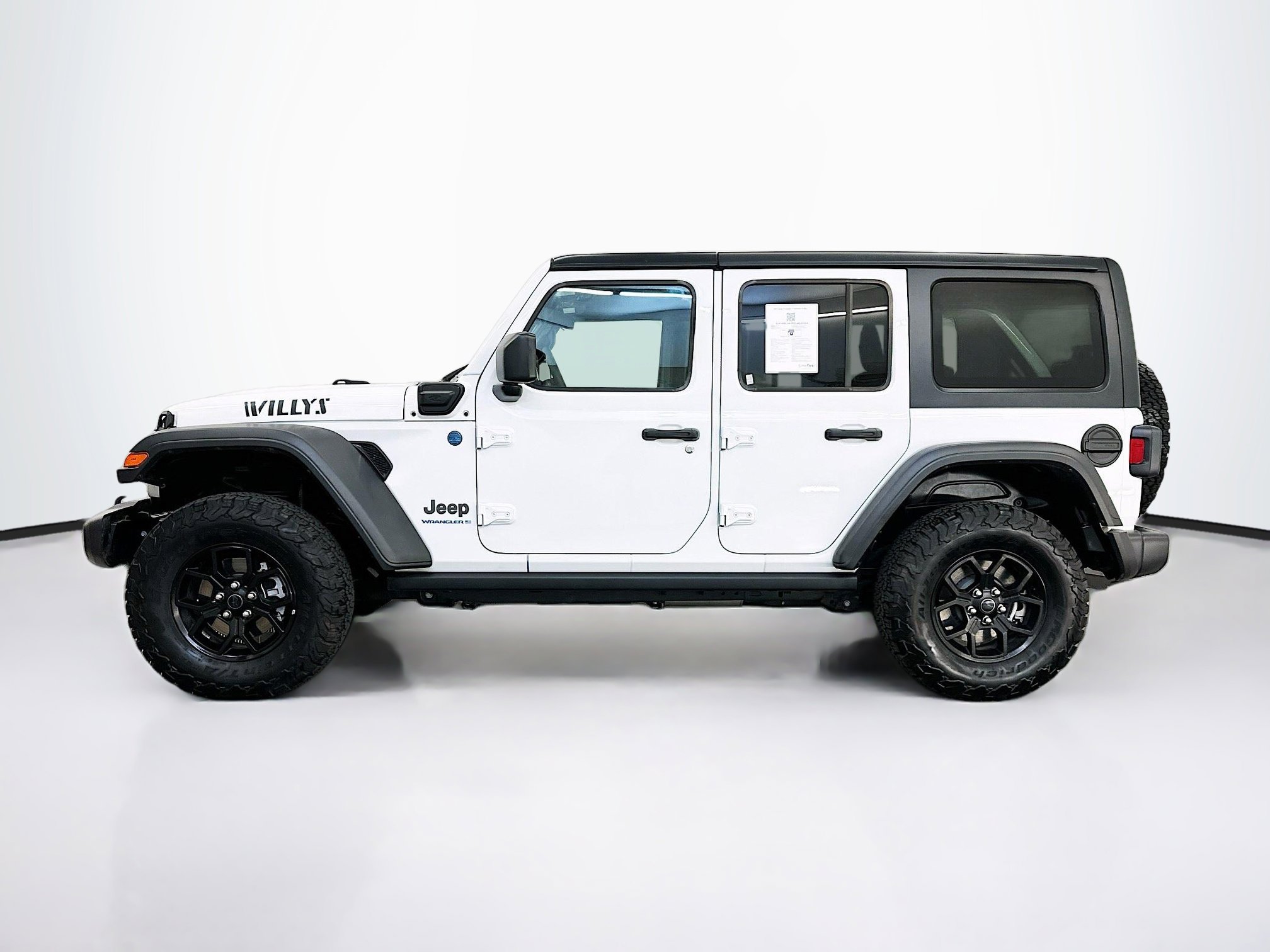Used 2025 Jeep Wrangler Willys image 4