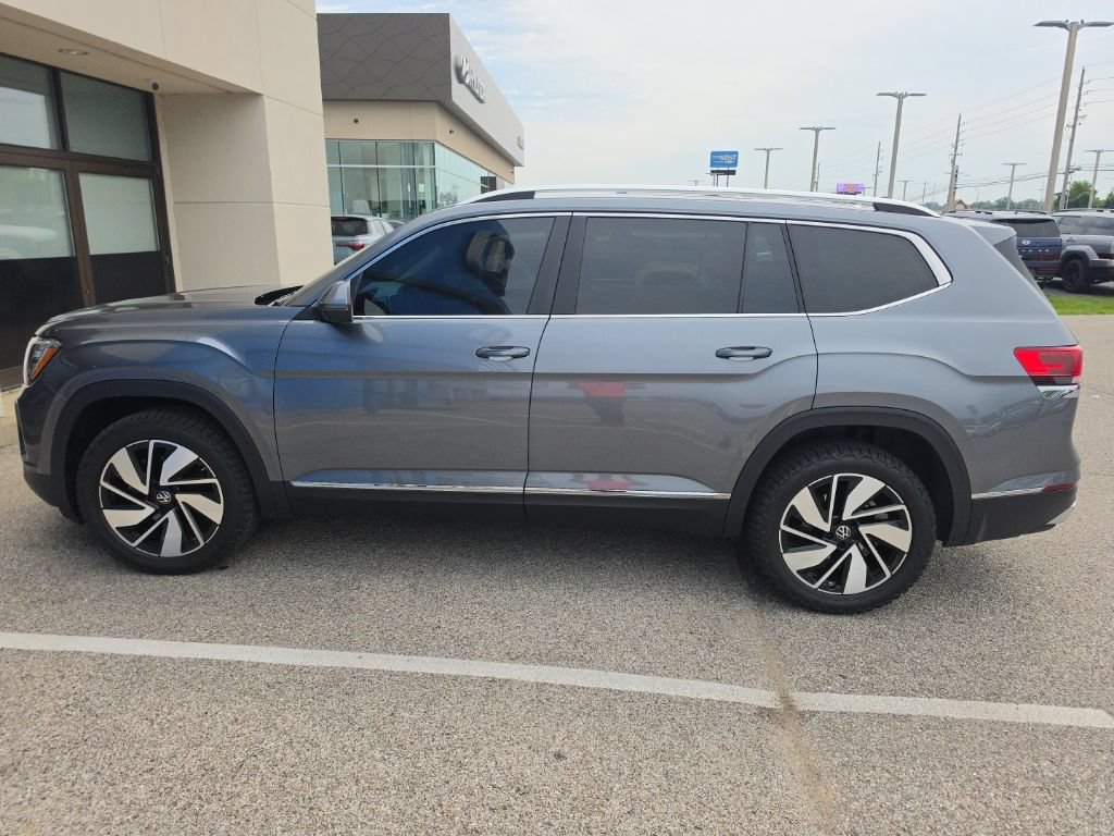 Used 2024 Volkswagen Atlas SEL AWD/4WD image 7