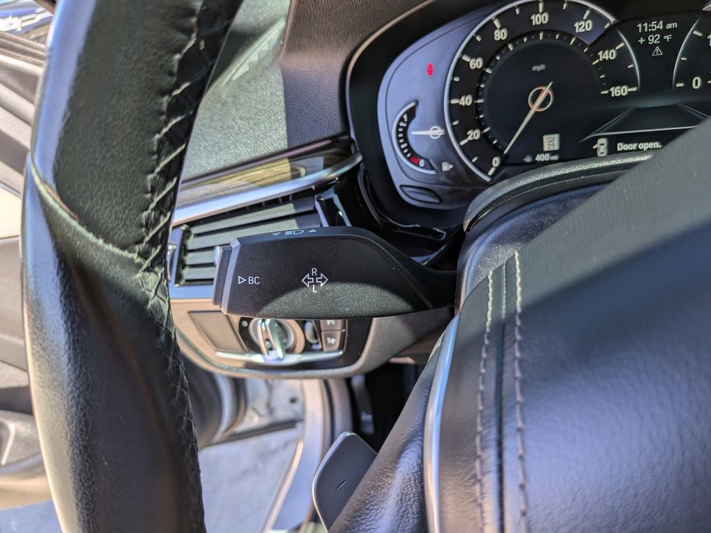 Used 2019 BMW 530i w/ Premium Package RWD image 32
