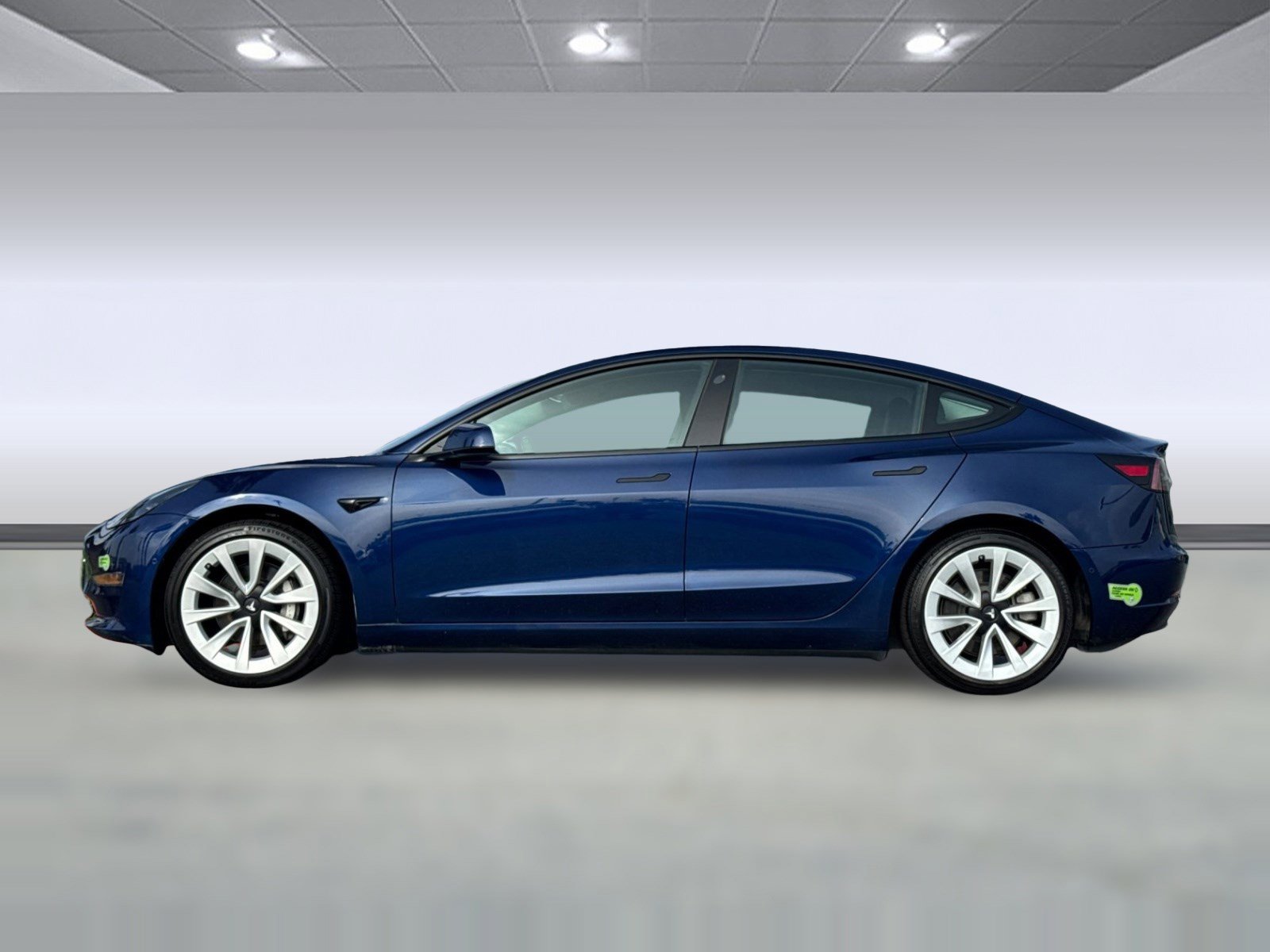 Used 2022 Tesla Model 3 Long Range image 2