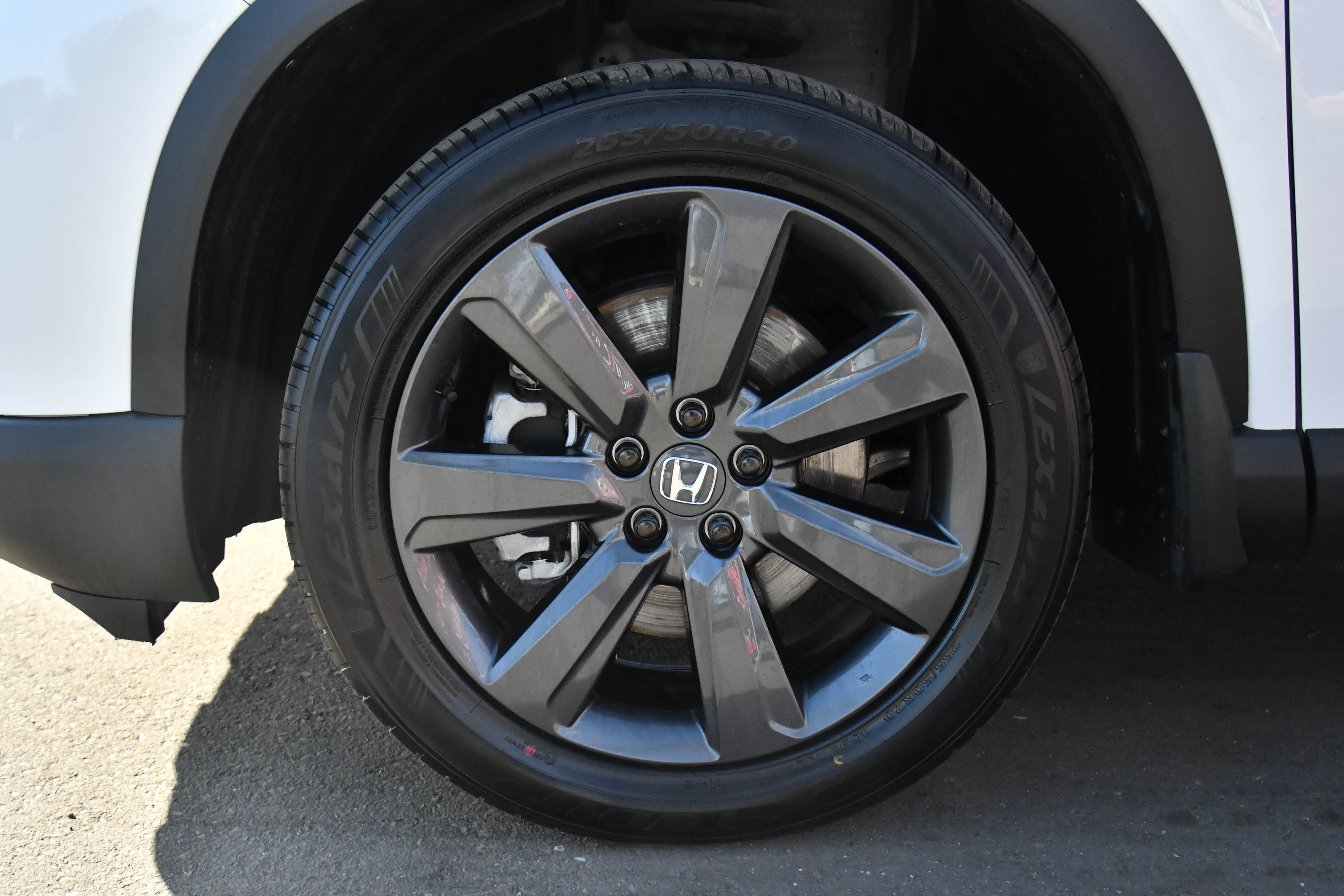 Used 2024 Honda Pilot Sport image 12
