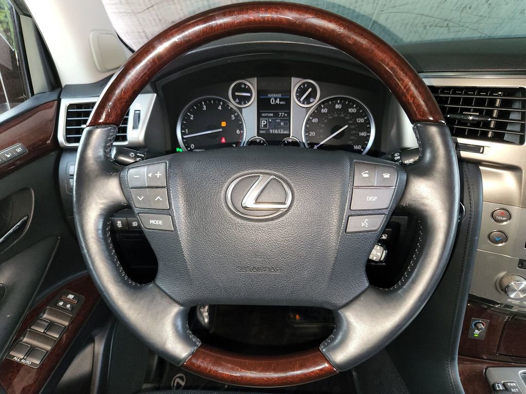 Used 2014 Lexus LX 570 4WD w/ Luxury Package image 26