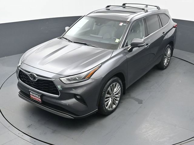 Used 2023 Toyota Highlander Platinum AWD/4WD image 45