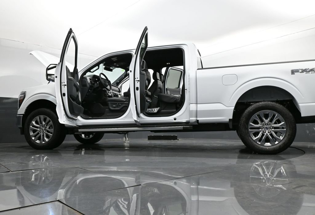 New 2025 Ford F150 Lariat w/ Equipment Group 502A High image 35