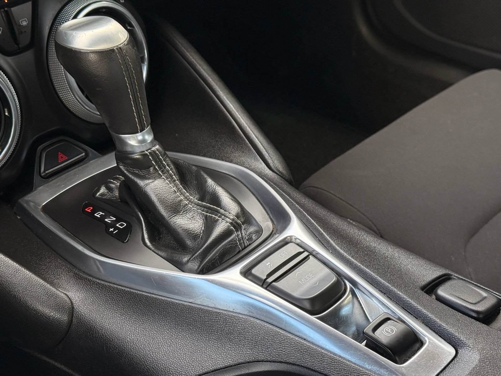 Used 2017 Chevrolet Camaro LT RWD image 33
