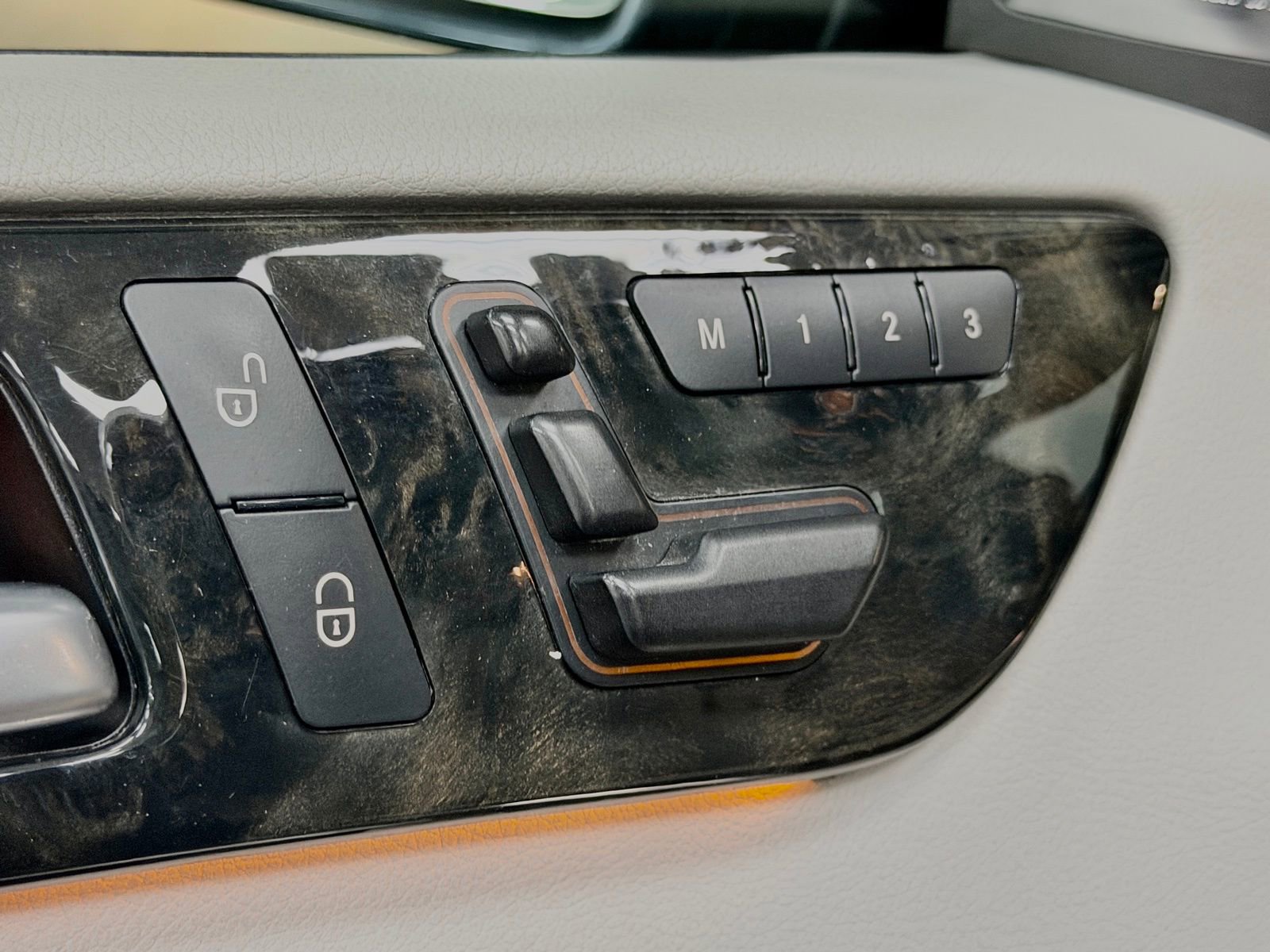 Used 2014 Mercedes-Benz GL 450 4MATIC image 20