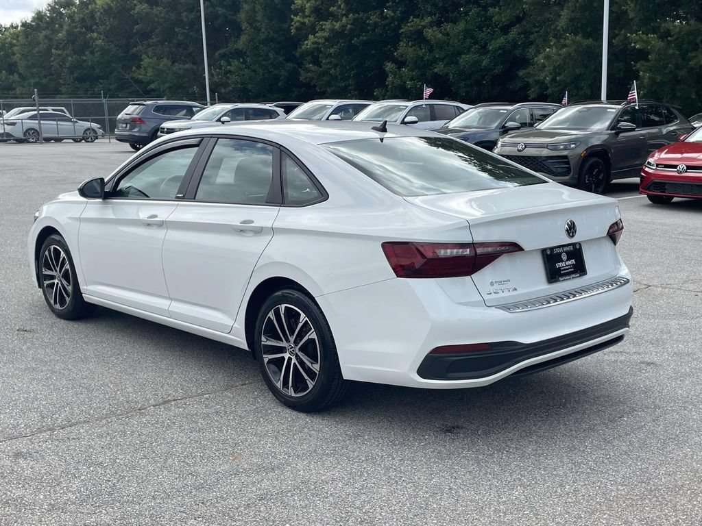Certified 2024 Volkswagen Jetta Sport FWD image 5